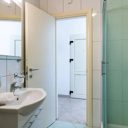 بيت للعطل Nada By Interhome فودنيان