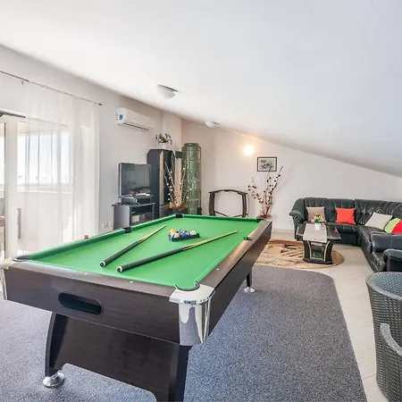 Nada By Interhome * 沃德年