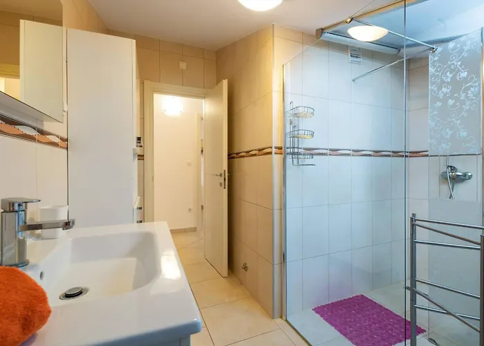 度假居 Nada By Interhome 沃德年